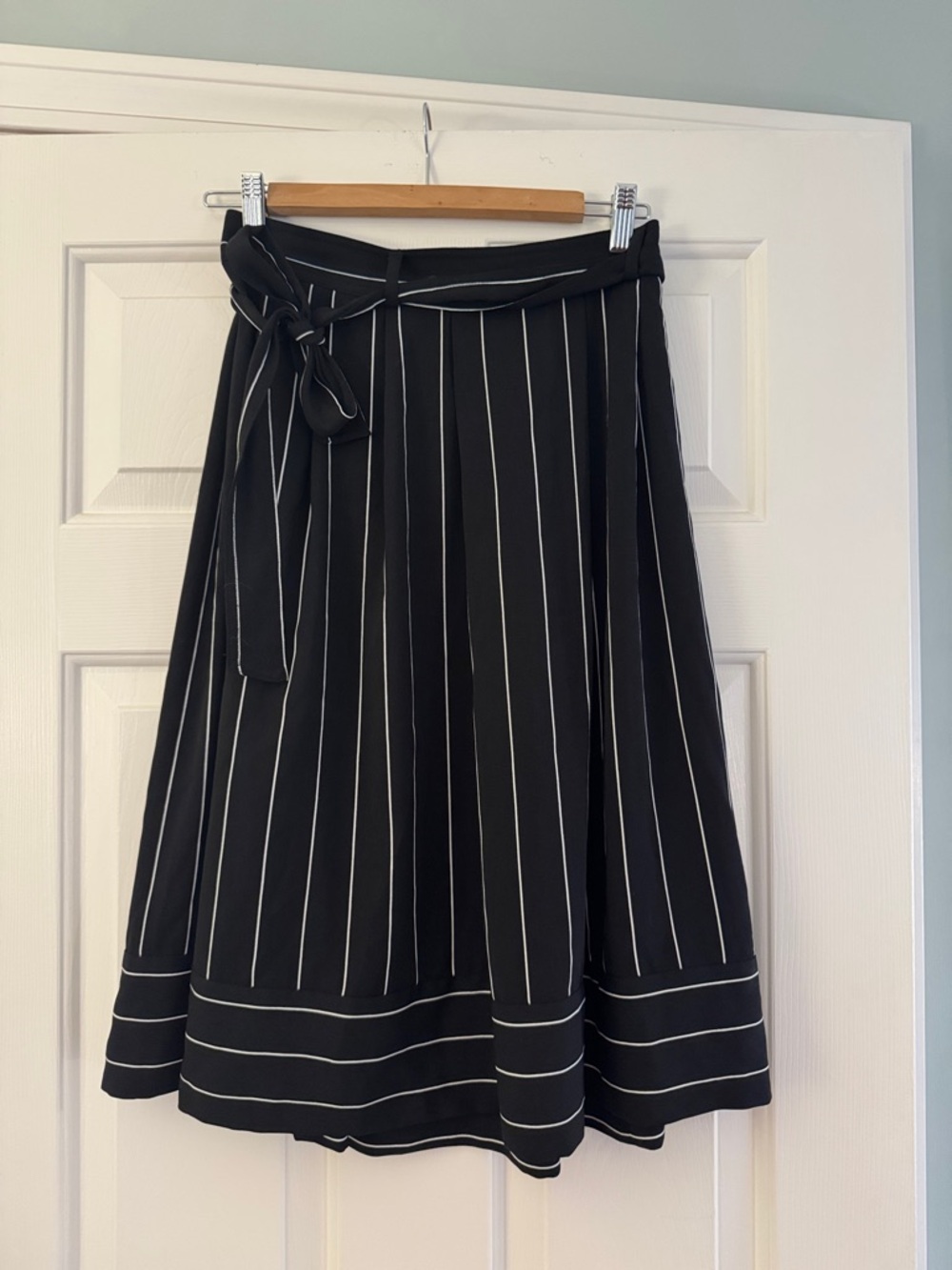 Banana Republic Black Vertical Stripe Tie-Waist Skirt